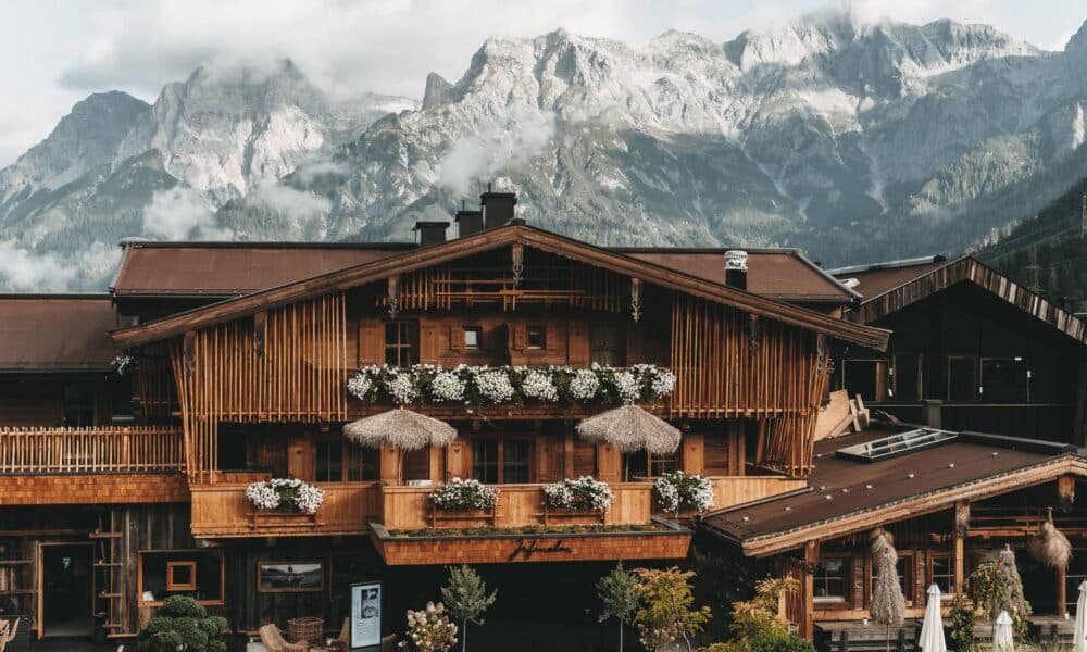 Jufenalm Aussenansicht Boho Hotel Winterurlaub Salzburg Sky-Suiten