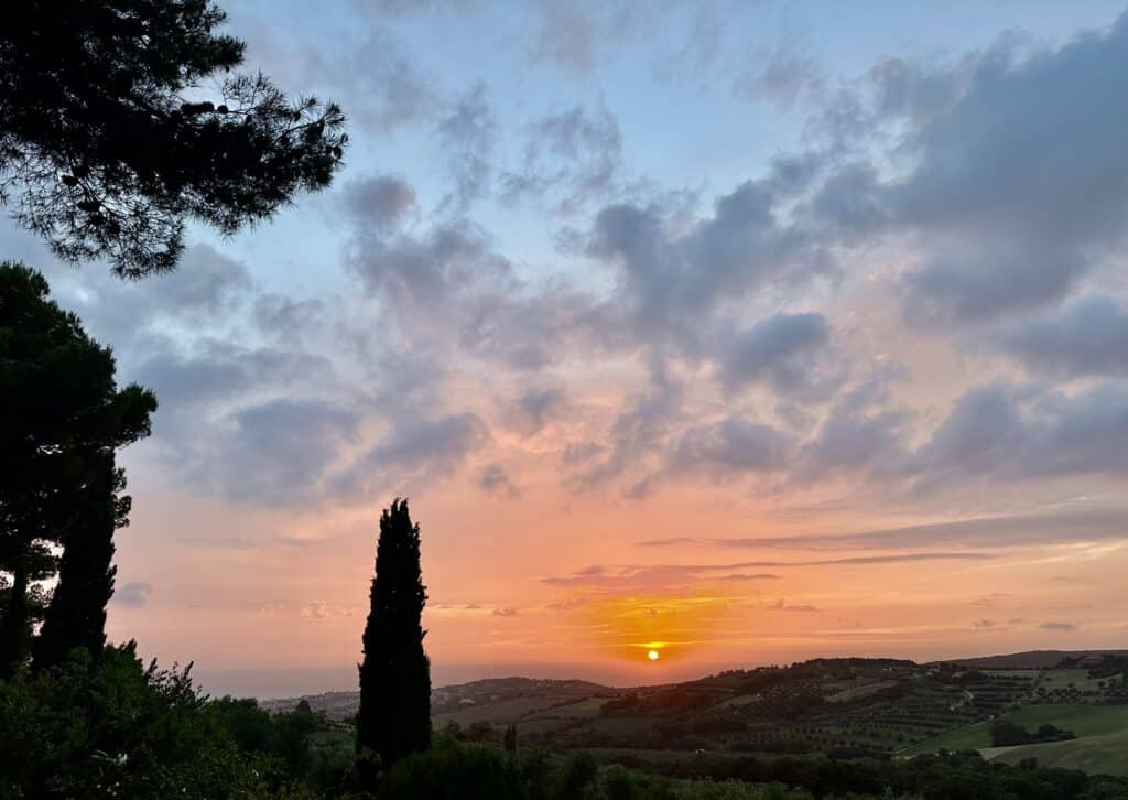 Sonnenuntergang in der Toskana Poggio ai Santi