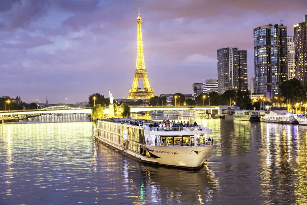 Weihnachten und Neujahr 2024/2025: Traumhafte Reiseziele für unvergessliche Feiertage