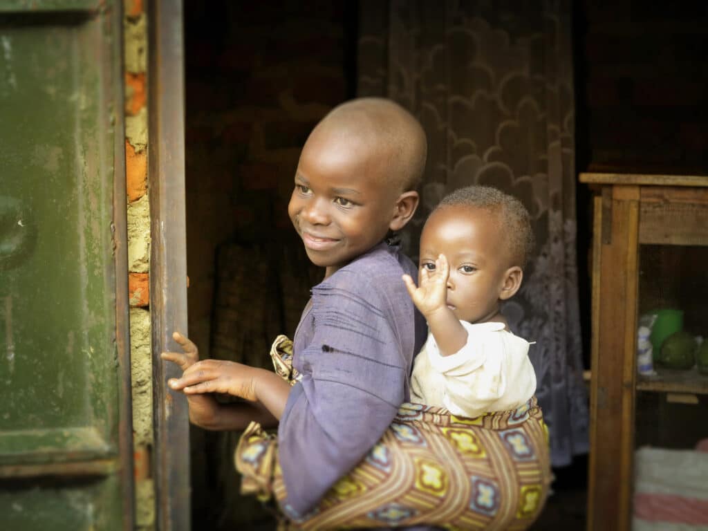 Uganda: Auf den Spuren von Schimpansen, Berggorillas und Baumlöwen