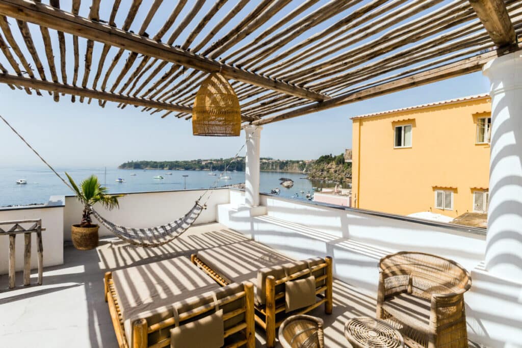 Hotel San Michele Procida Terasse mit Blick aufs Meer